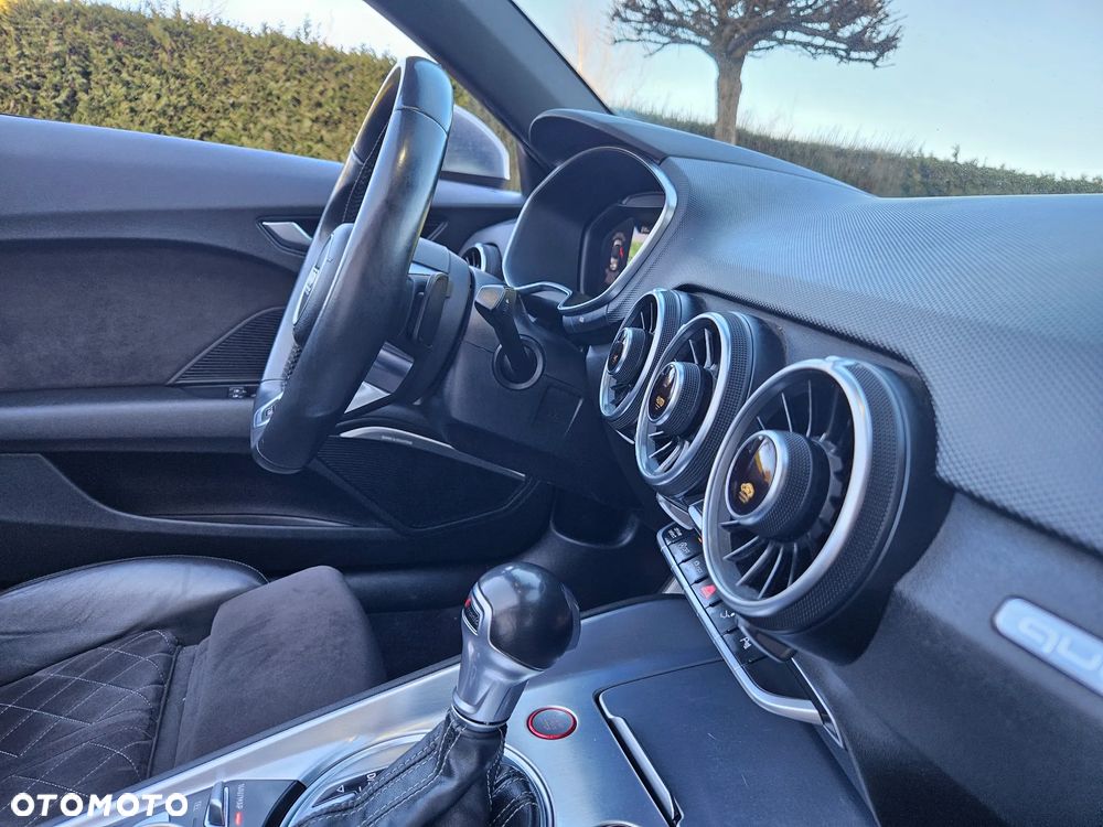 Audi TT S Roadster tronic - 37
