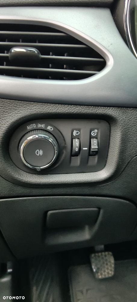 Opel Astra - 16