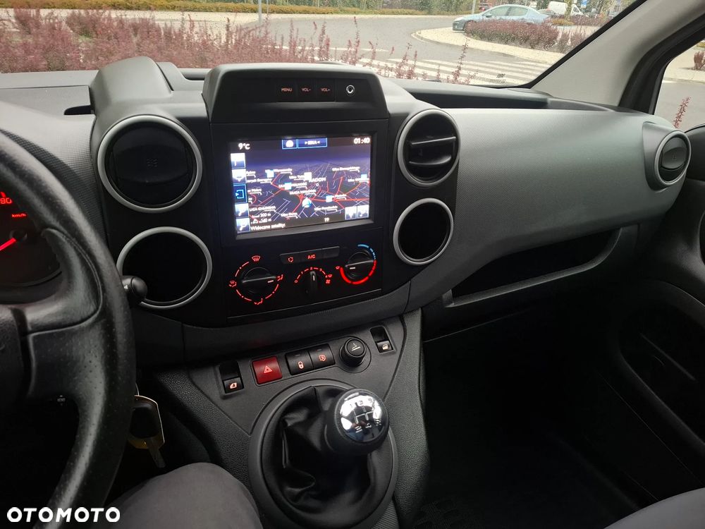 Peugeot Partner LONG 1.6HDI 3OSOBOWY KLIMA NAVI - 19