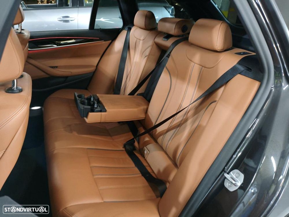 BMW 530 e Line Luxury - 10
