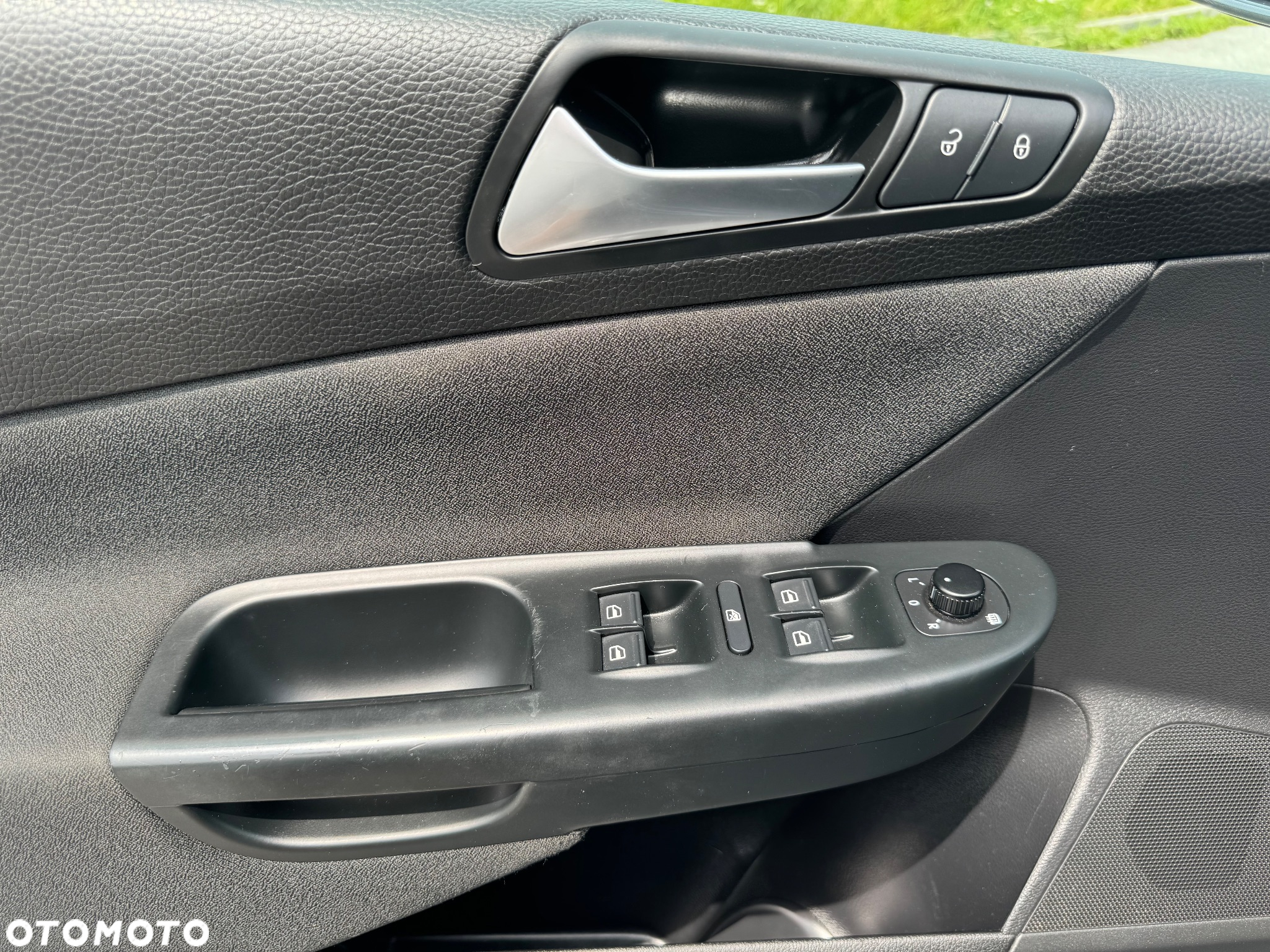 Volkswagen Passat 2.0 TDI Comfortline - 33