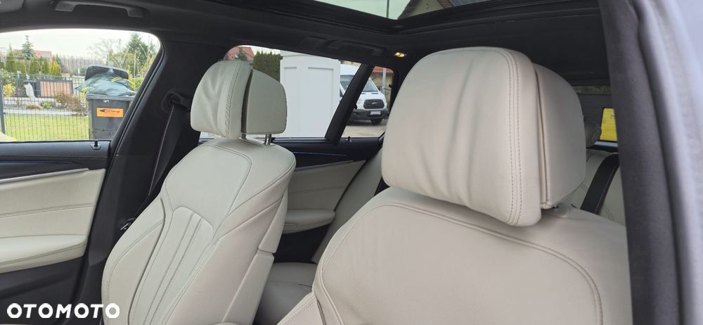BMW Seria 5 530e xDrive - 17