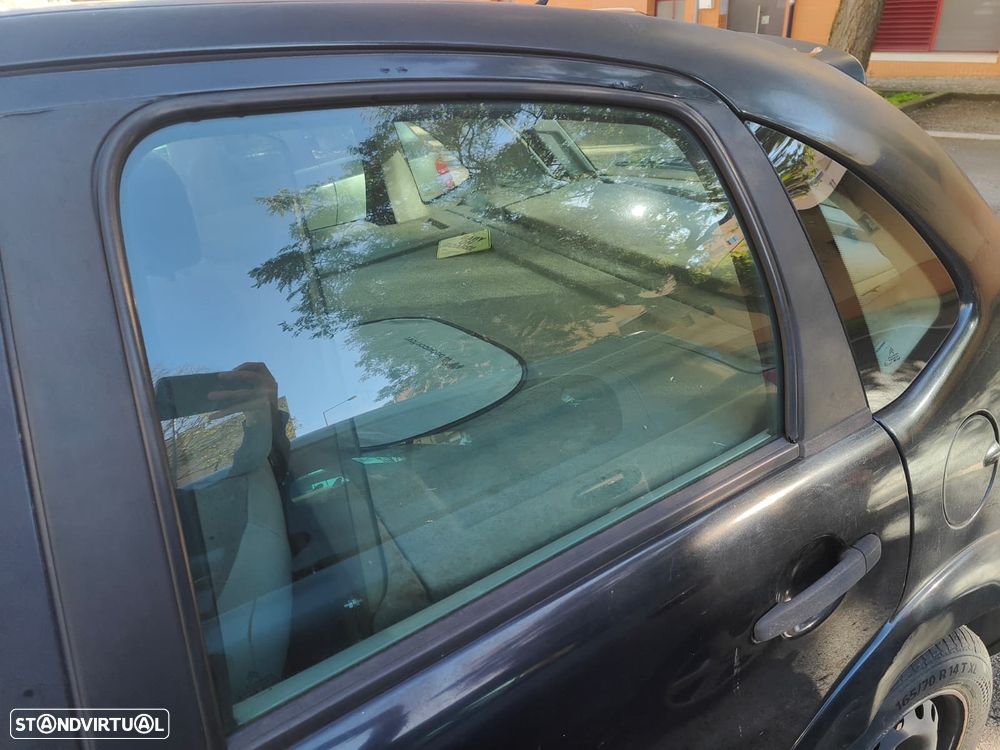 Citroën C3 1.4 HDi SX + - 3