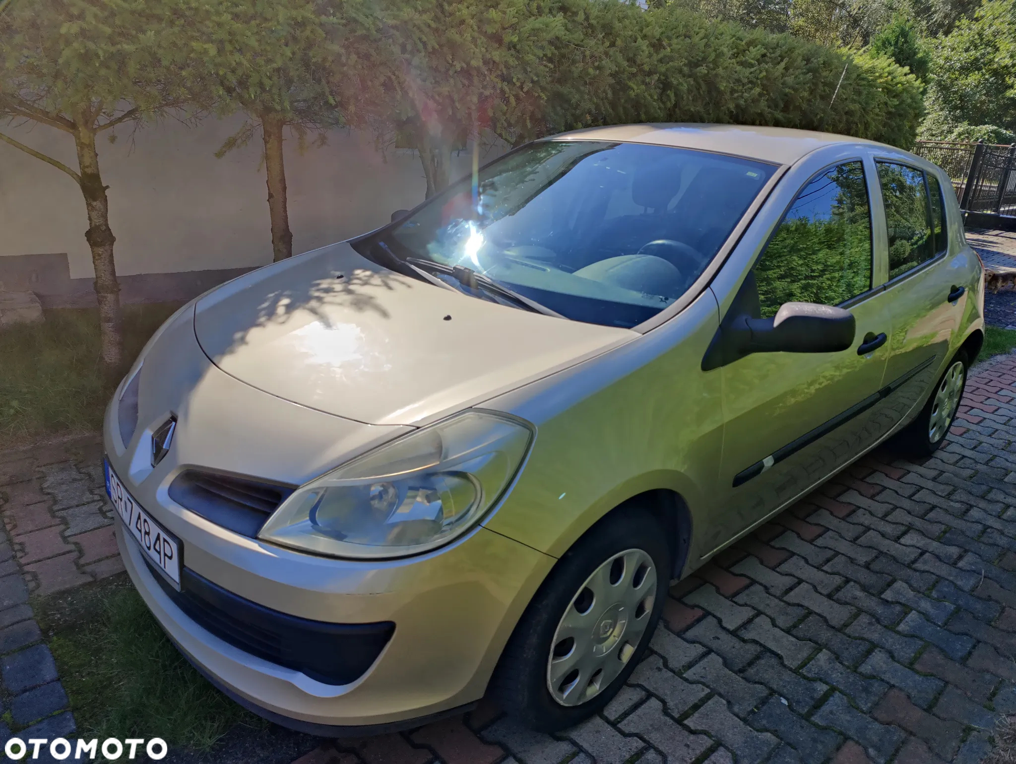Renault Clio - 8