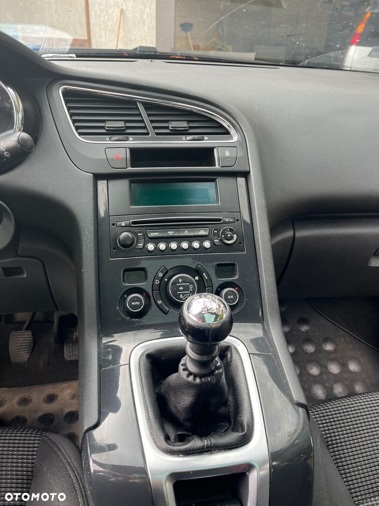 Peugeot 5008 - 6
