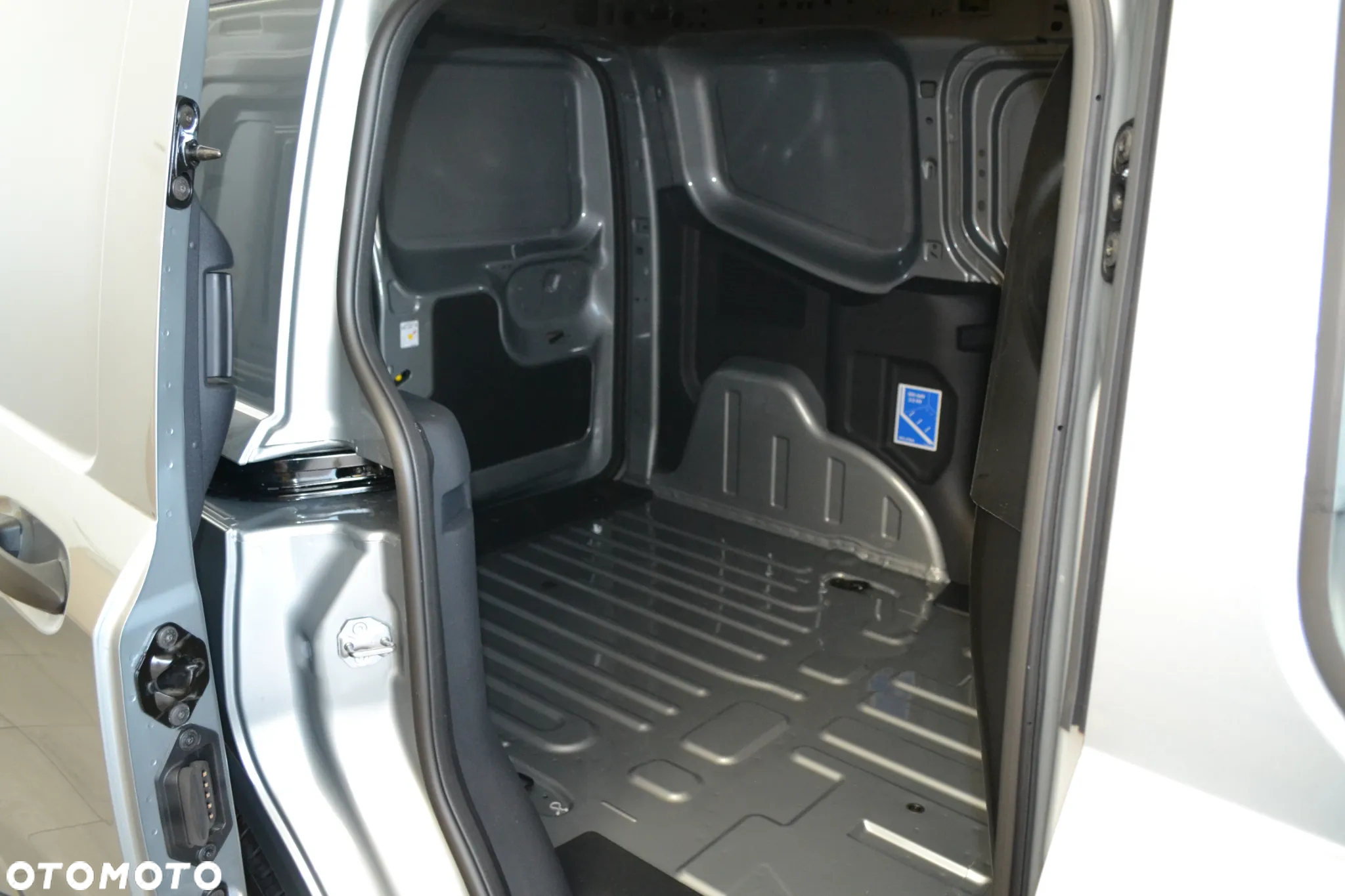 Ford Transit Courier 1,5 l EcoBlue Trend - 10