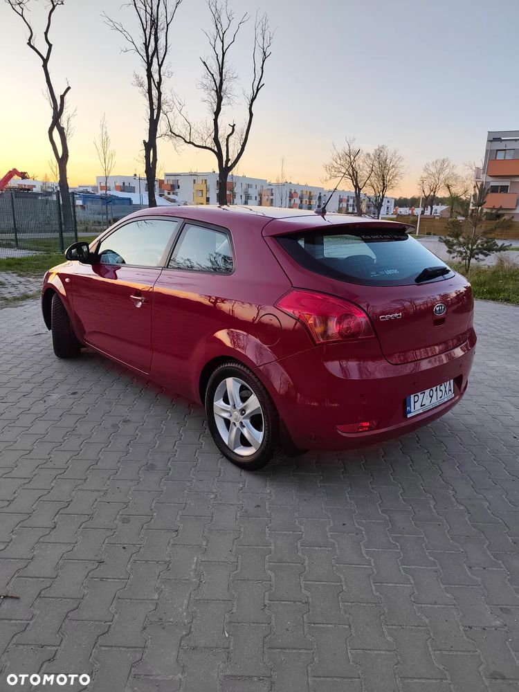 Kia ProCeed 1.4 Comfort + - 4