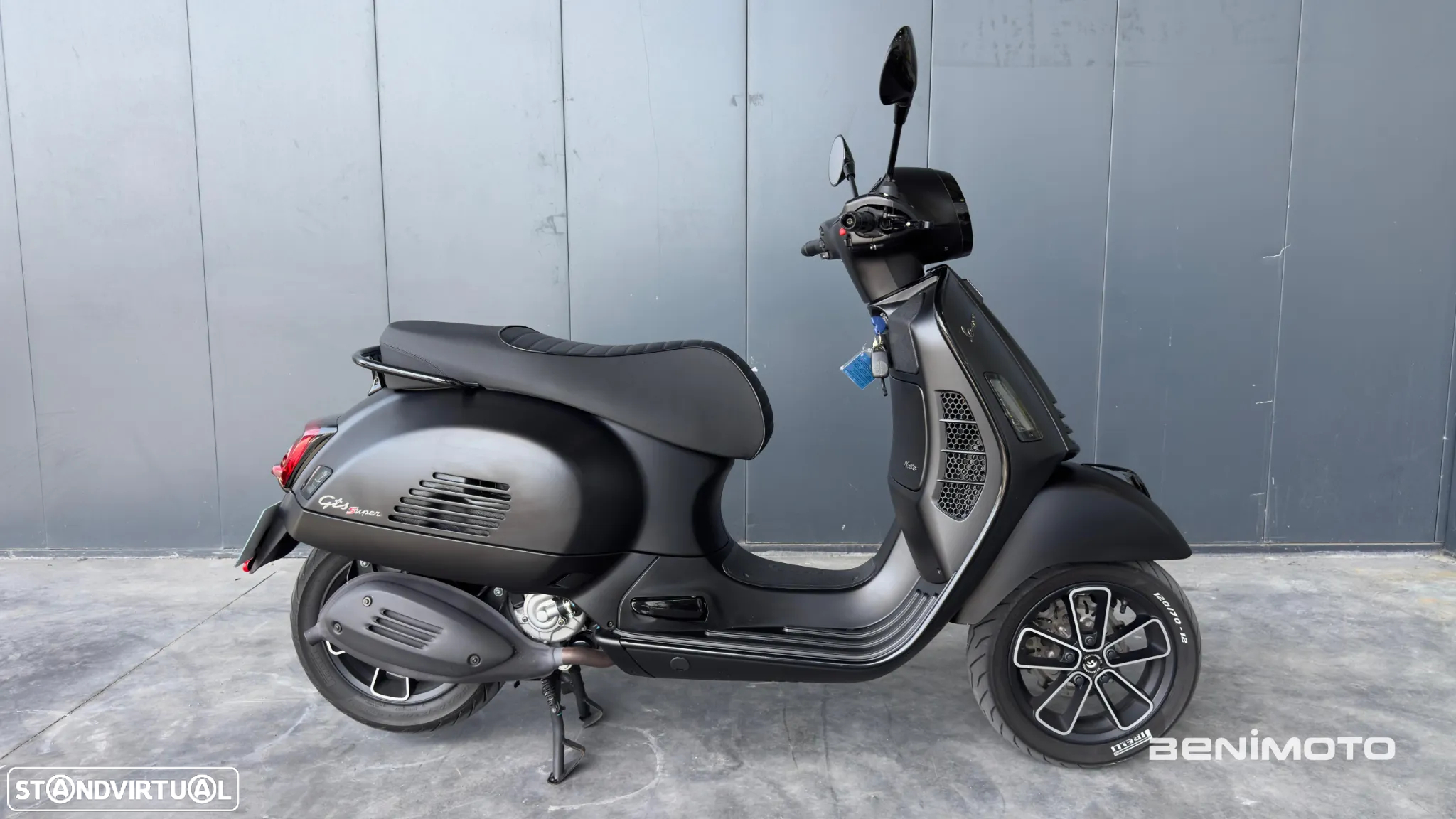 Vespa GTS Super 300 Notte - 2