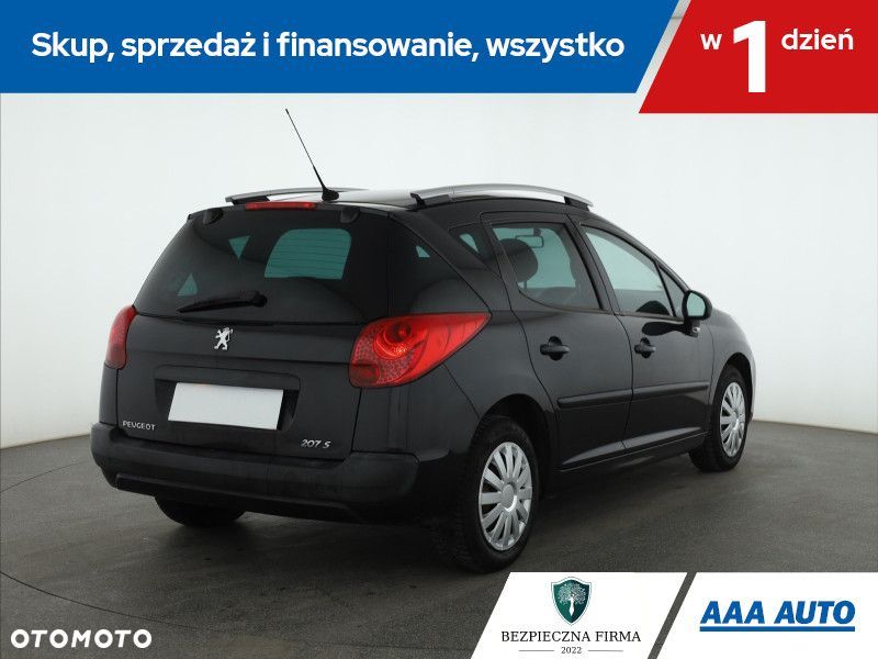 Peugeot 207 - 7