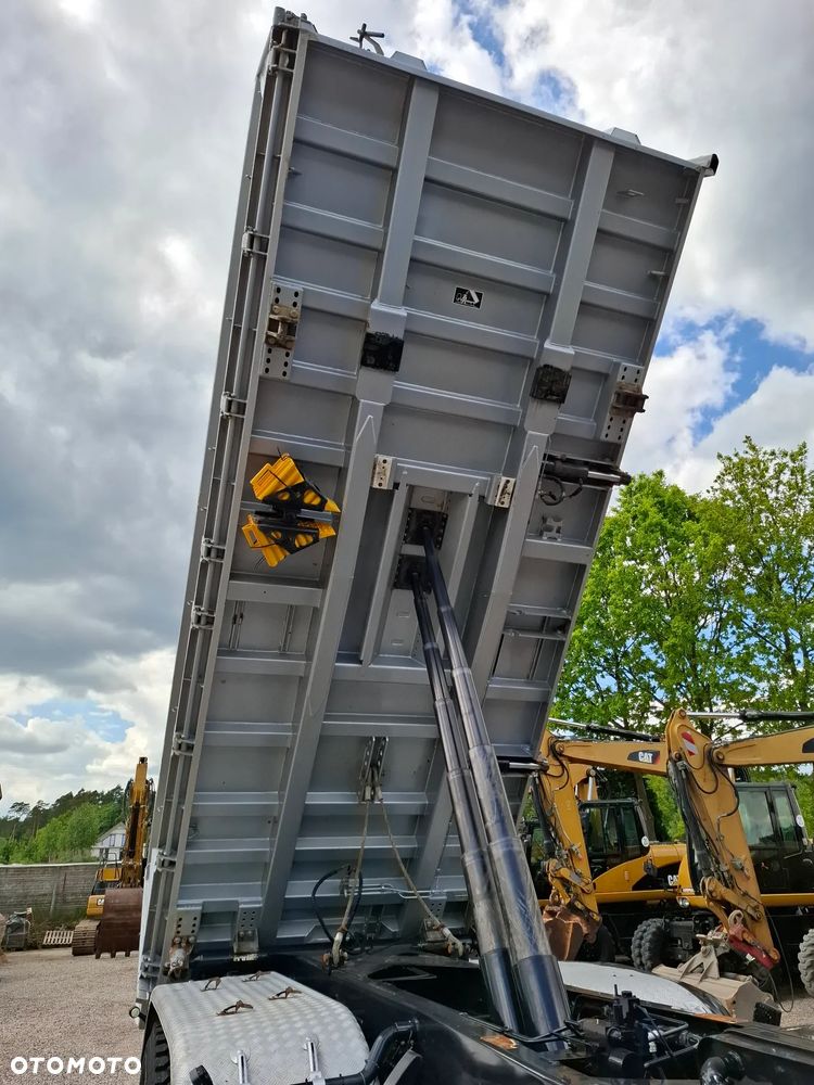 MAN TGS 35.440 kiper 8x4 - 24