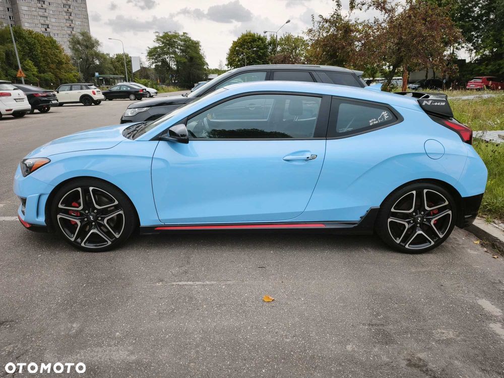 Hyundai Veloster - 4