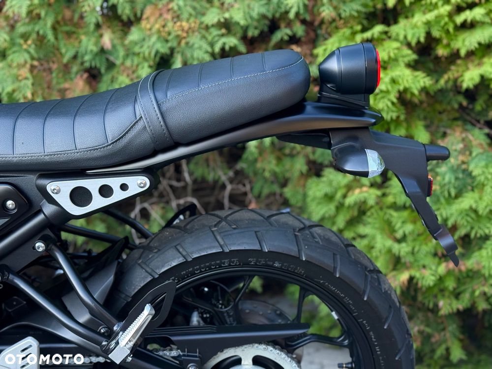 Yamaha XSR - 35