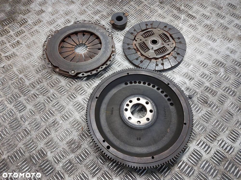 TARCZA DOCISK ŁOŻYSKO KOŁO ZAMACHOWE PEUGEOT BOXER I LIFT 2.2 HDI - 5