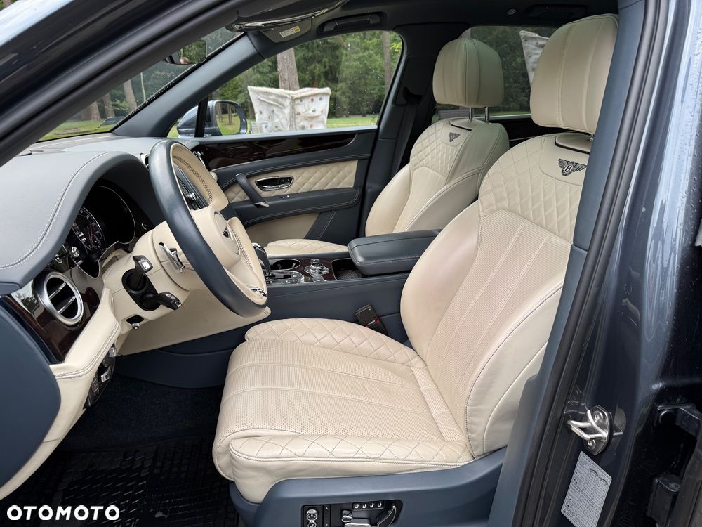 Bentley Bentayga W12 - 23