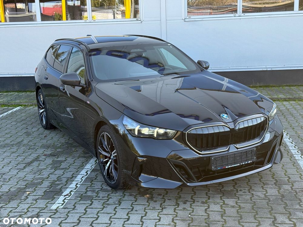 BMW Seria 5 520d xDrive Touring - 10