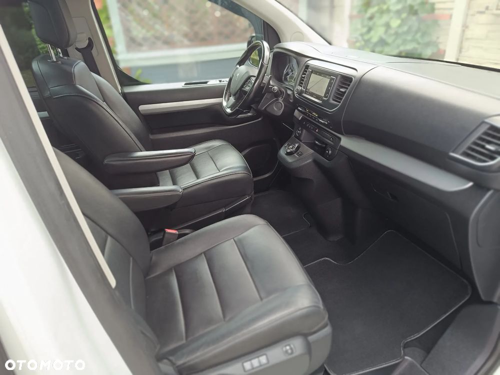 Peugeot Traveller 2.0 BlueHDi Long Business Vip - 32