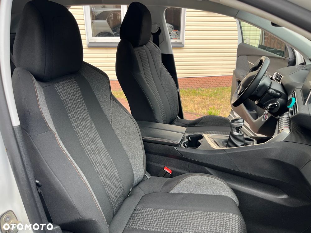Peugeot 3008 1.2 PureTech Active S&S - 27