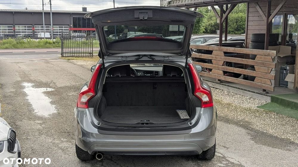 Volvo V60 D2 Kinetic - 34