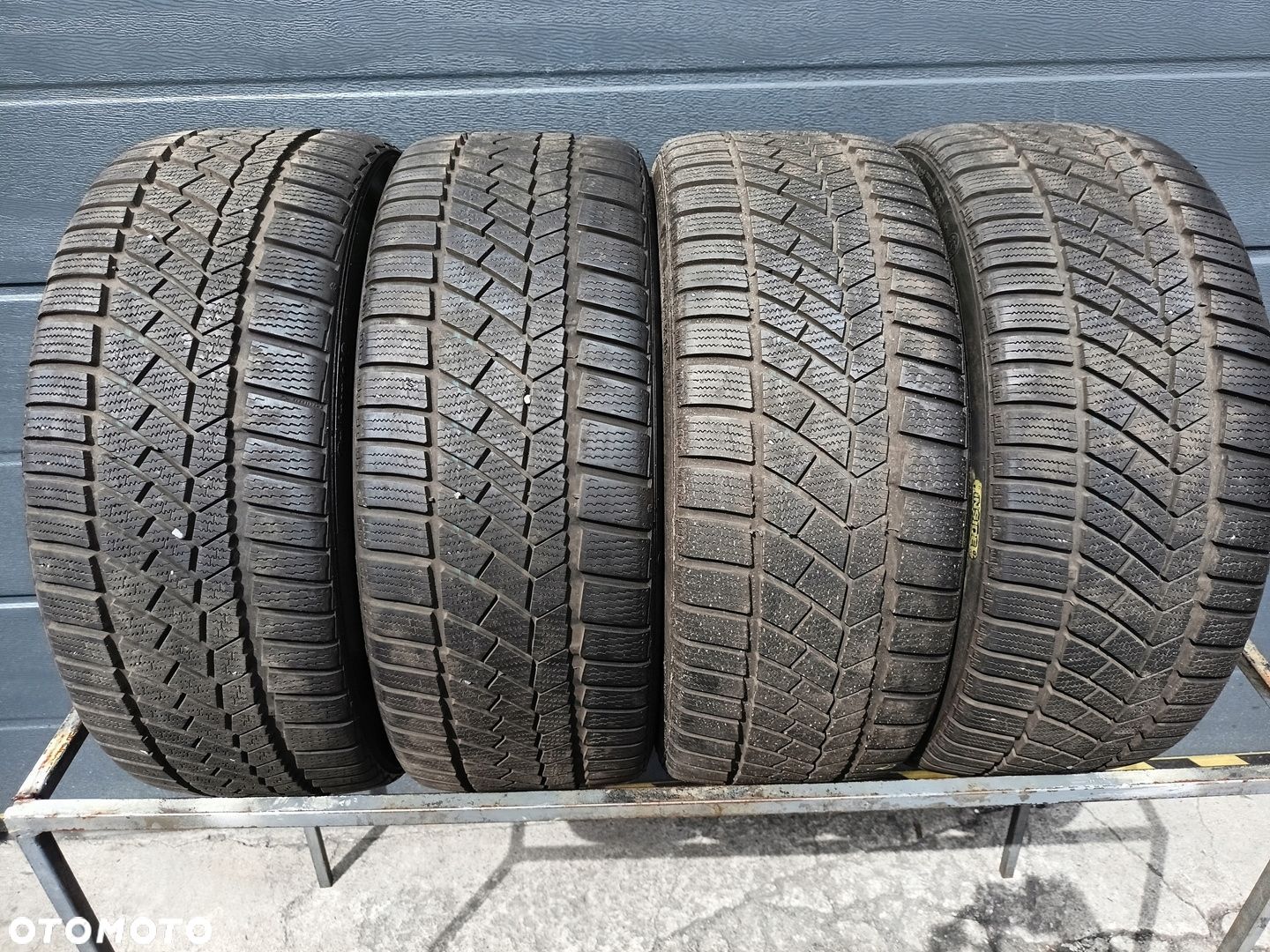 225/40R18 Continental ContiWinterContact TS830P opony zima 8,3mm - 1