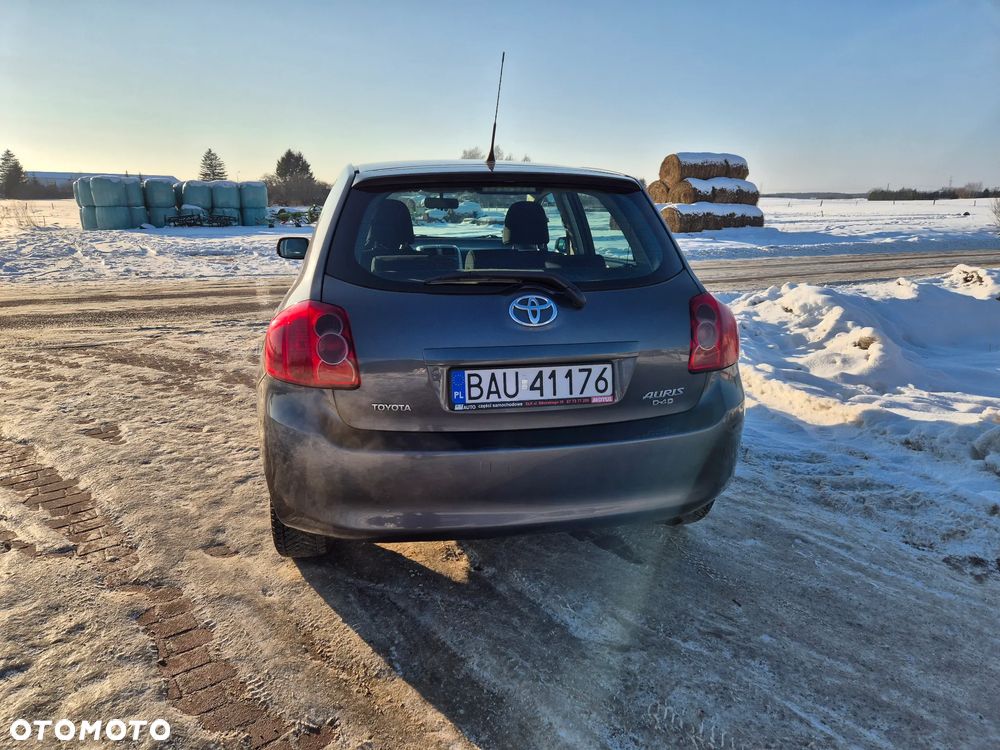 Toyota Auris 2.0 D-4D Sol - 12