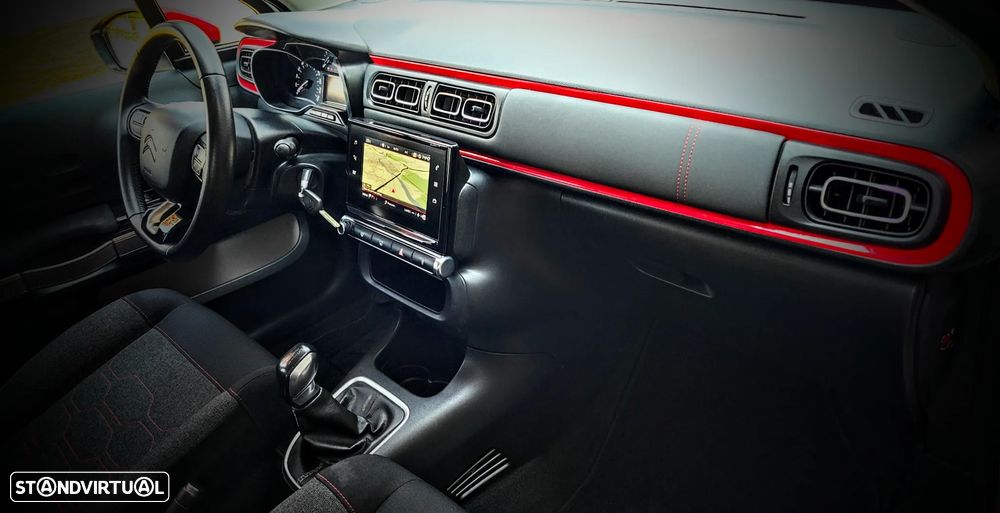 Citroën C3 1.2 PureTech Shine - 15