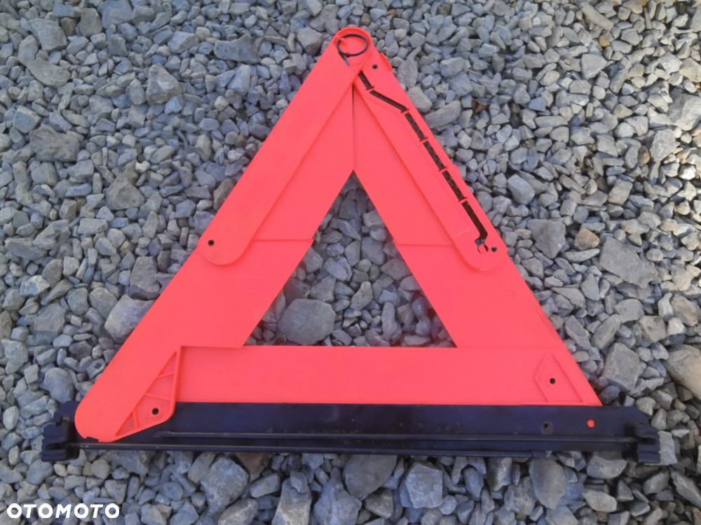 Trójkąt Ostrzegawczy Oryginalny 8D5860251A Sedan Audi A4 B5 FL Lift 99-01 - 2