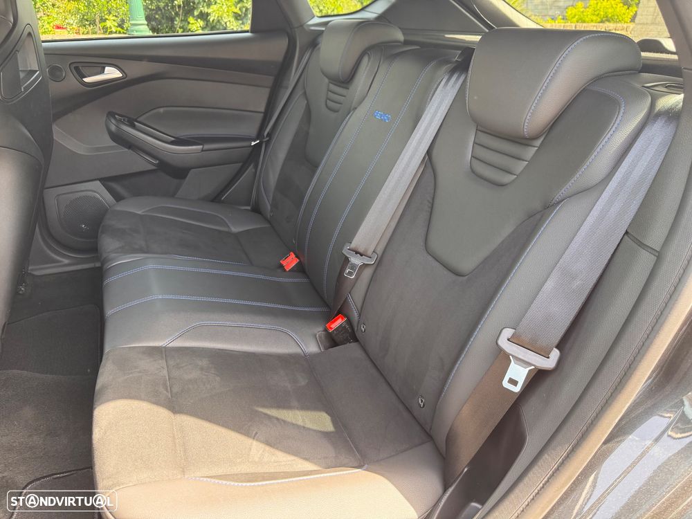 Ford Focus 2.3 EcoBoost RS Pack Performance - 12