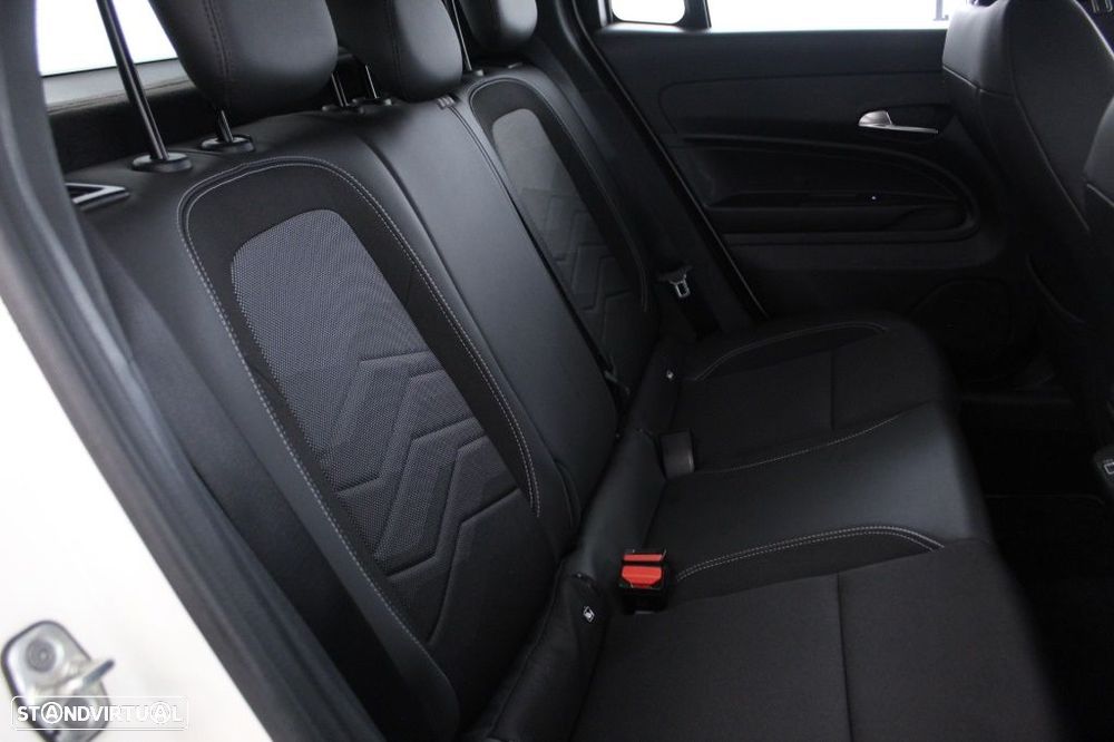 Jeep Avenger 1.2 GSE T3 Altitude - 27