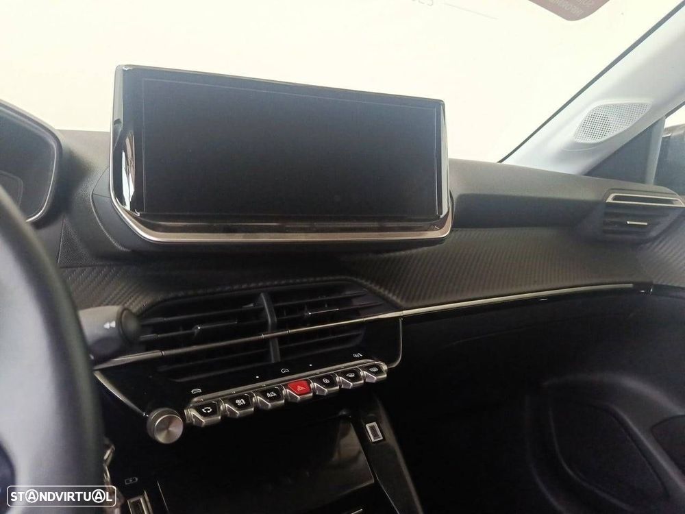 Peugeot 208 1.2 PureTech Allure EAT8 - 21