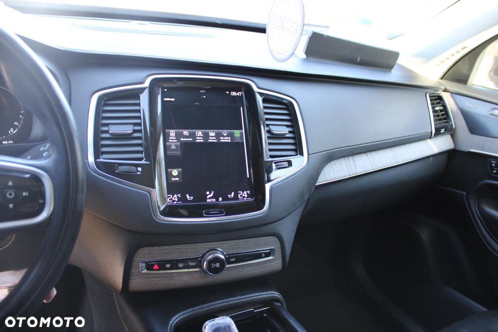 Volvo XC 90 T8 AWD Plug-In Hybrid Inscription 6os - 27