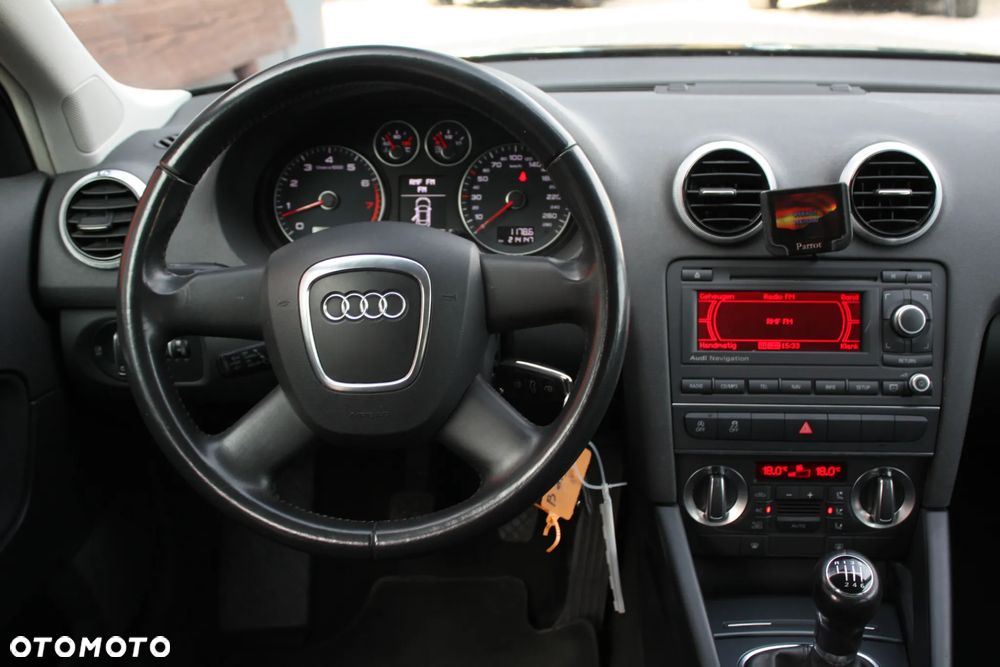 Audi A3 Sportback 1.4 TFSI Ambition - 12