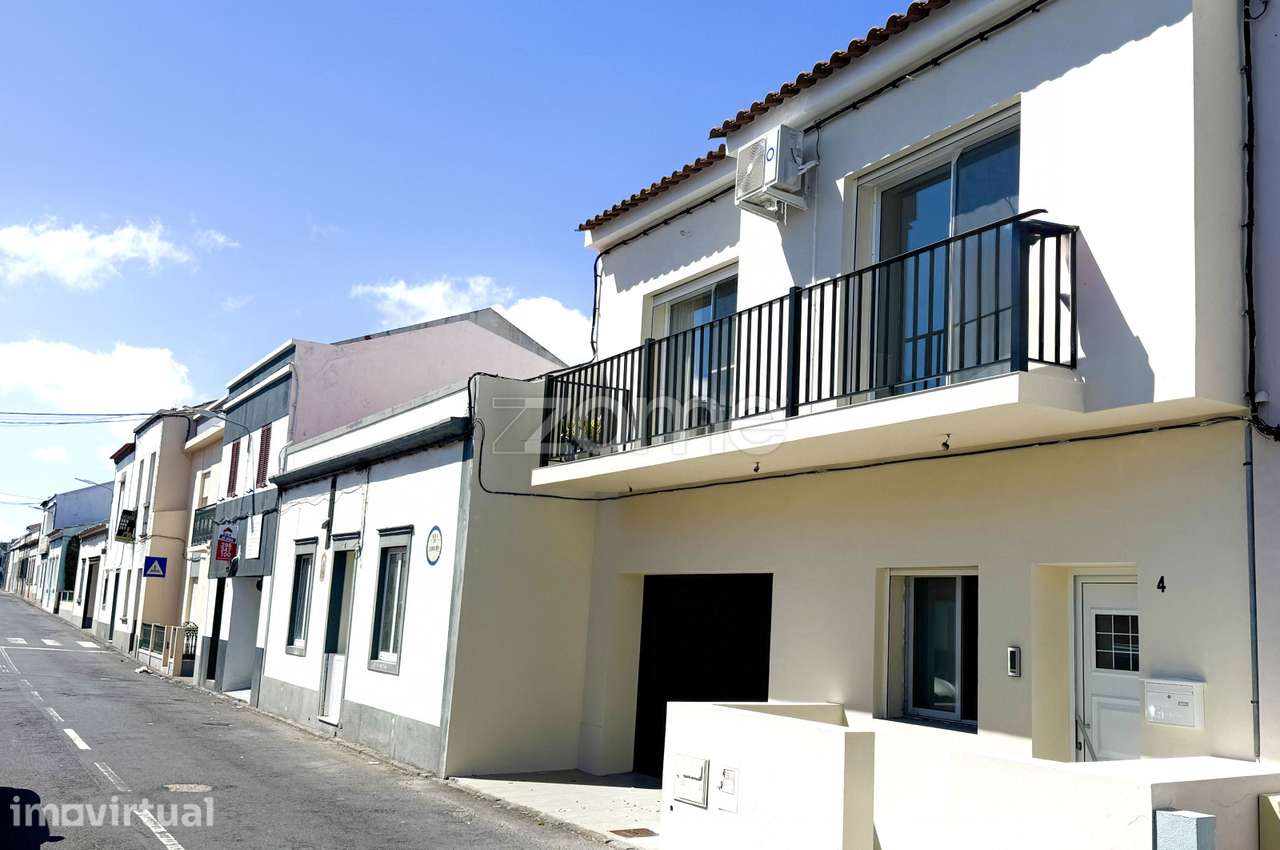 Moradia T2+1 Renovada a 100m do Mar – São Roque - Grande imagem: 3/38