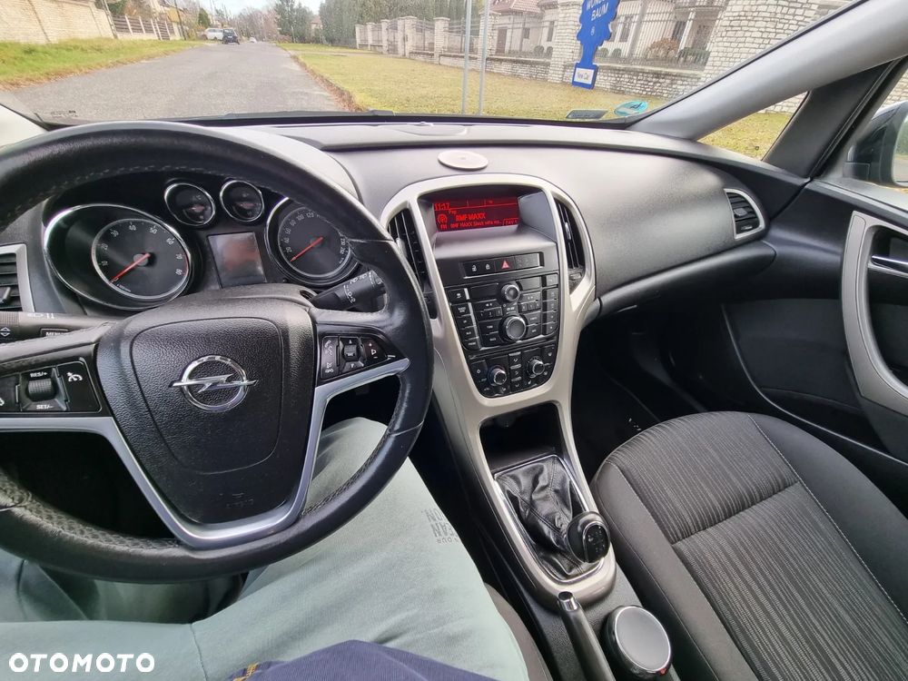 Opel Astra 1.4 T Enjoy S&S - 4