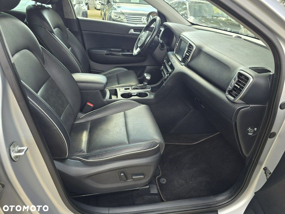 Kia Sportage - 10