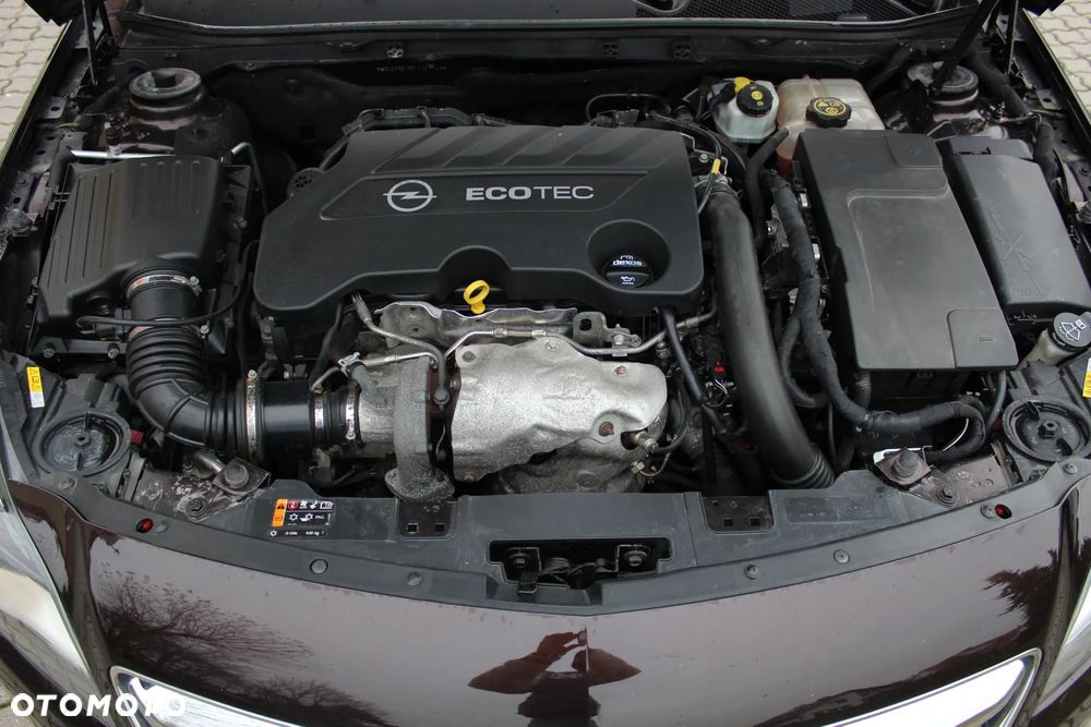 Opel Insignia - 12