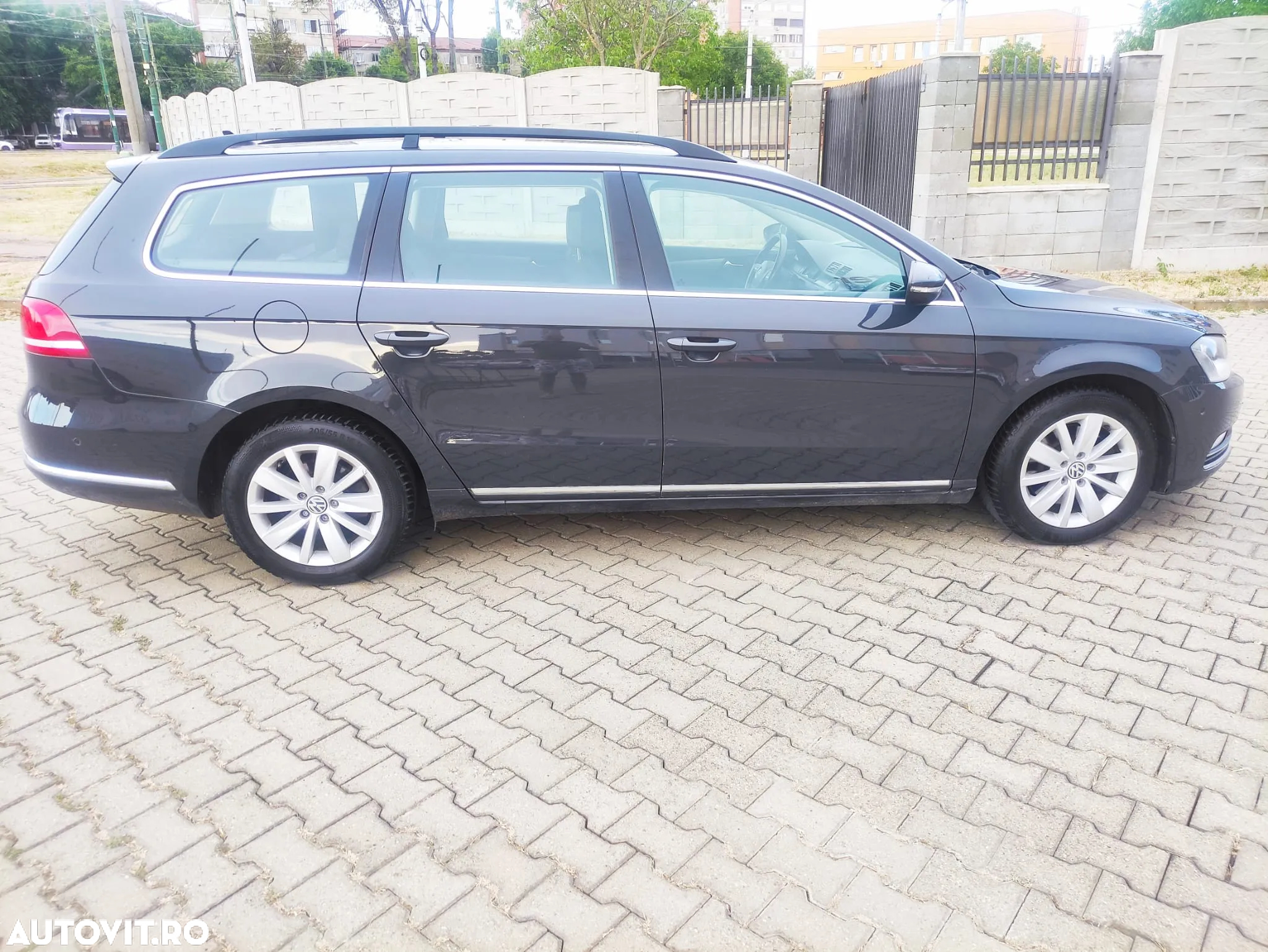 Volkswagen Passat - 15