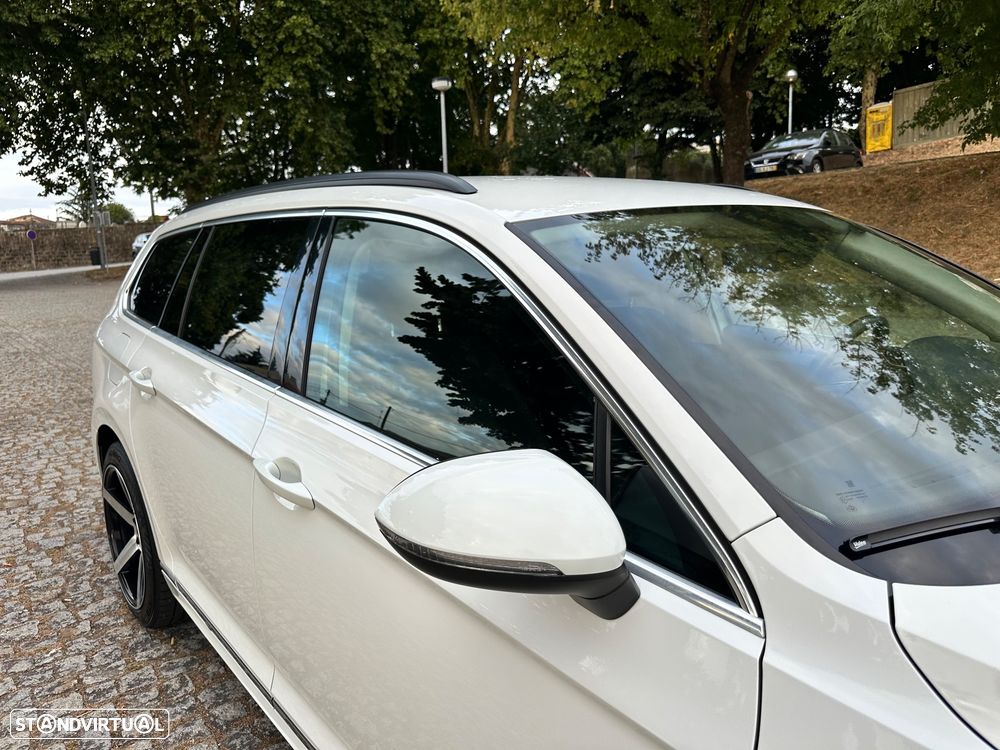 VW Passat Variant 2.0 TDI R-Line - 18