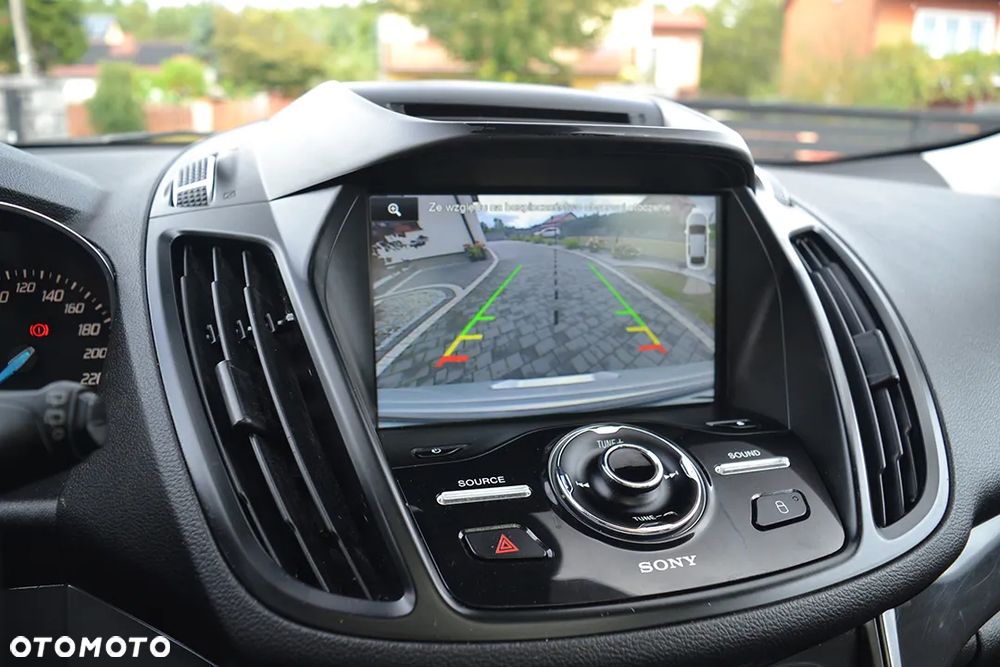 Ford Kuga 2.0 TDCi 2x4 Titanium - 28