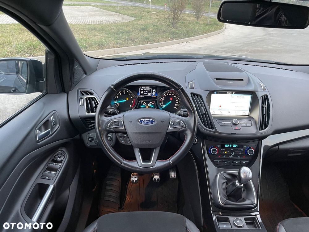 Ford Kuga 1.5 EcoBoost 2x4 ST-Line - 17