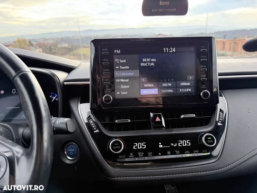 Toyota Corolla 1.8 Hybrid Touring Sports Club - 6