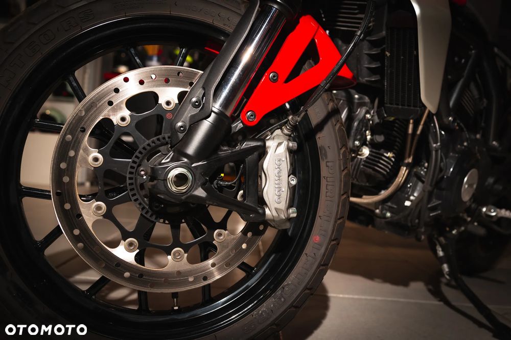 Ducati Scrambler - 10