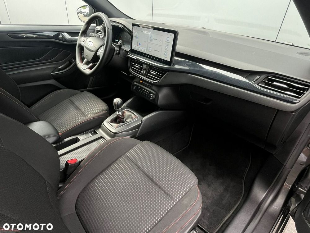 Ford Focus 1.5 EcoBlue Start-Stopp-System ST-LINE - 18