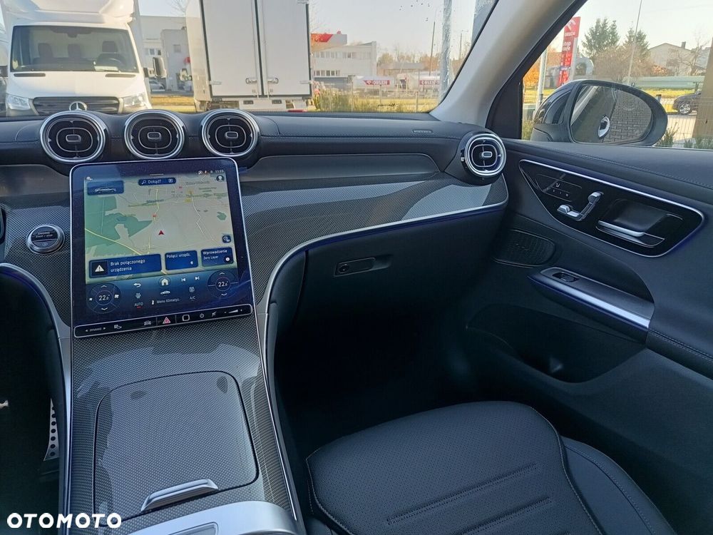 Mercedes-Benz GLC - 12