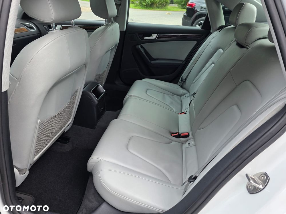 Audi A4 Limousine - 17