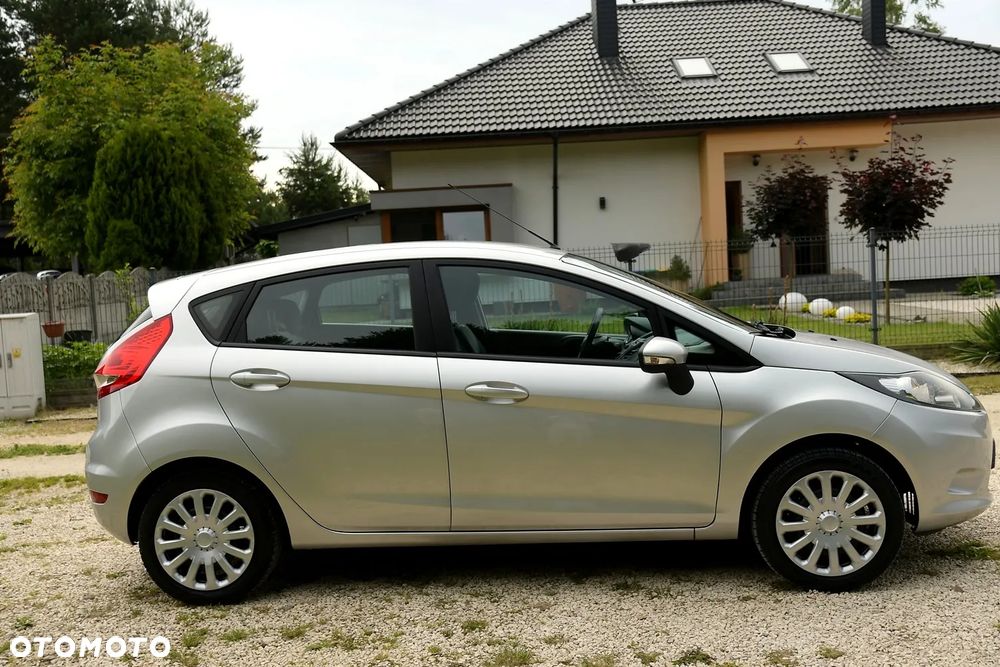 Ford Fiesta 1.25 SYNC Edition - 10