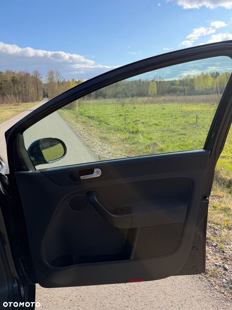 Volkswagen Golf Plus 1.9 TDI Tour - 18