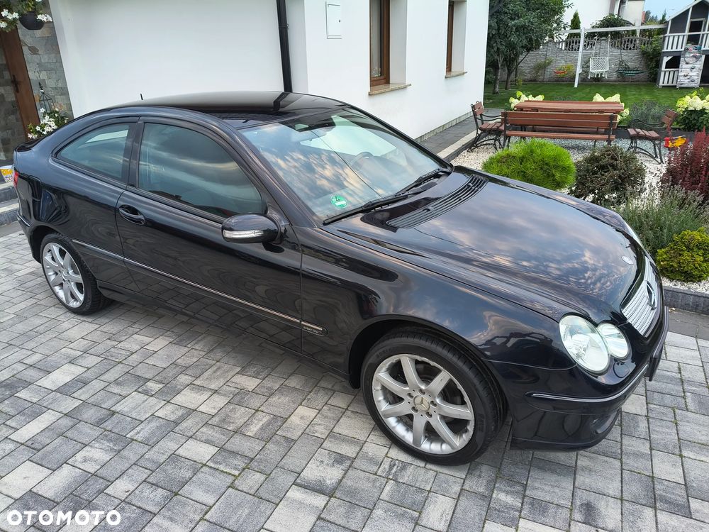 Mercedes-Benz Klasa C 180 Kompressor Sport Edition - 33