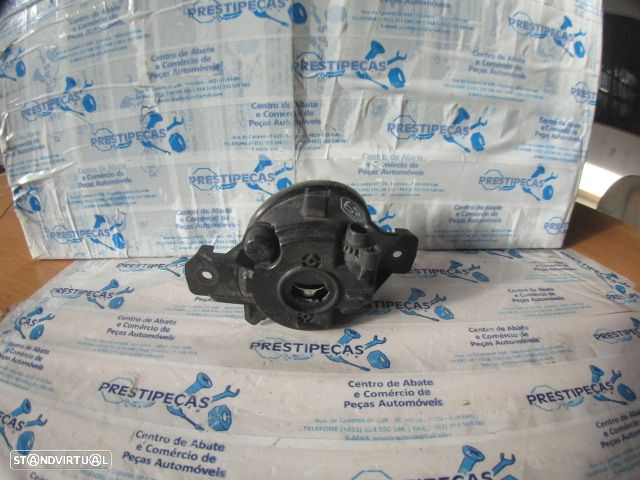 Farol Nevoeiro 2615089905 NISSAN MICRA K12 2005 1.2I 80CV 5P CINZA FD VALEO NISSAN MICRA 3 FASE 2  2005 1.2I 65CV 5P BRONZE FRT DRT - 2