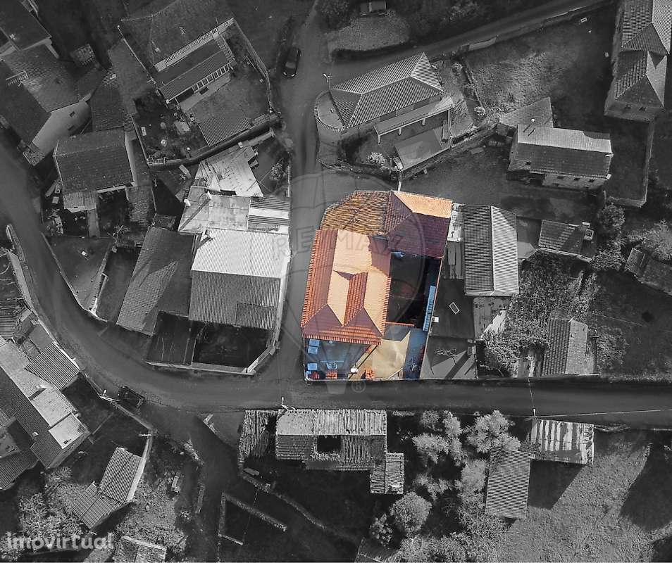 Moradia T1 para venda - Grande imagem: 2/35