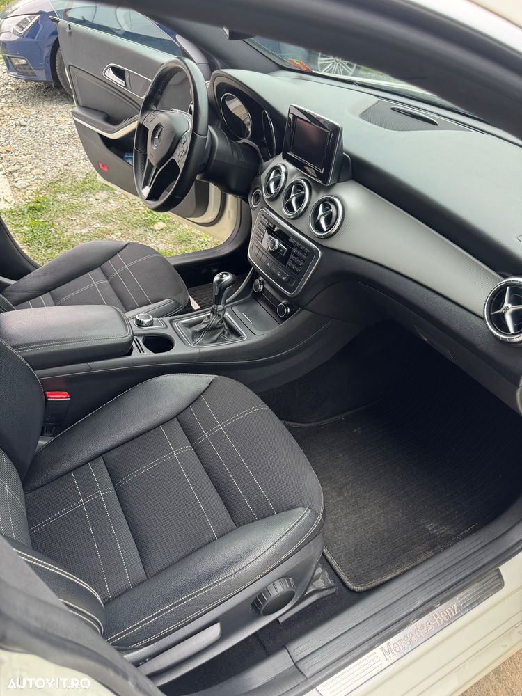 Mercedes-Benz CLA 180 - 14